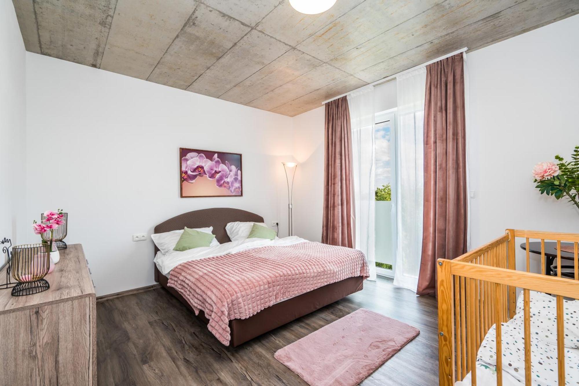 Perla Hradce 401 Apartment Hradec Kralove Luaran gambar