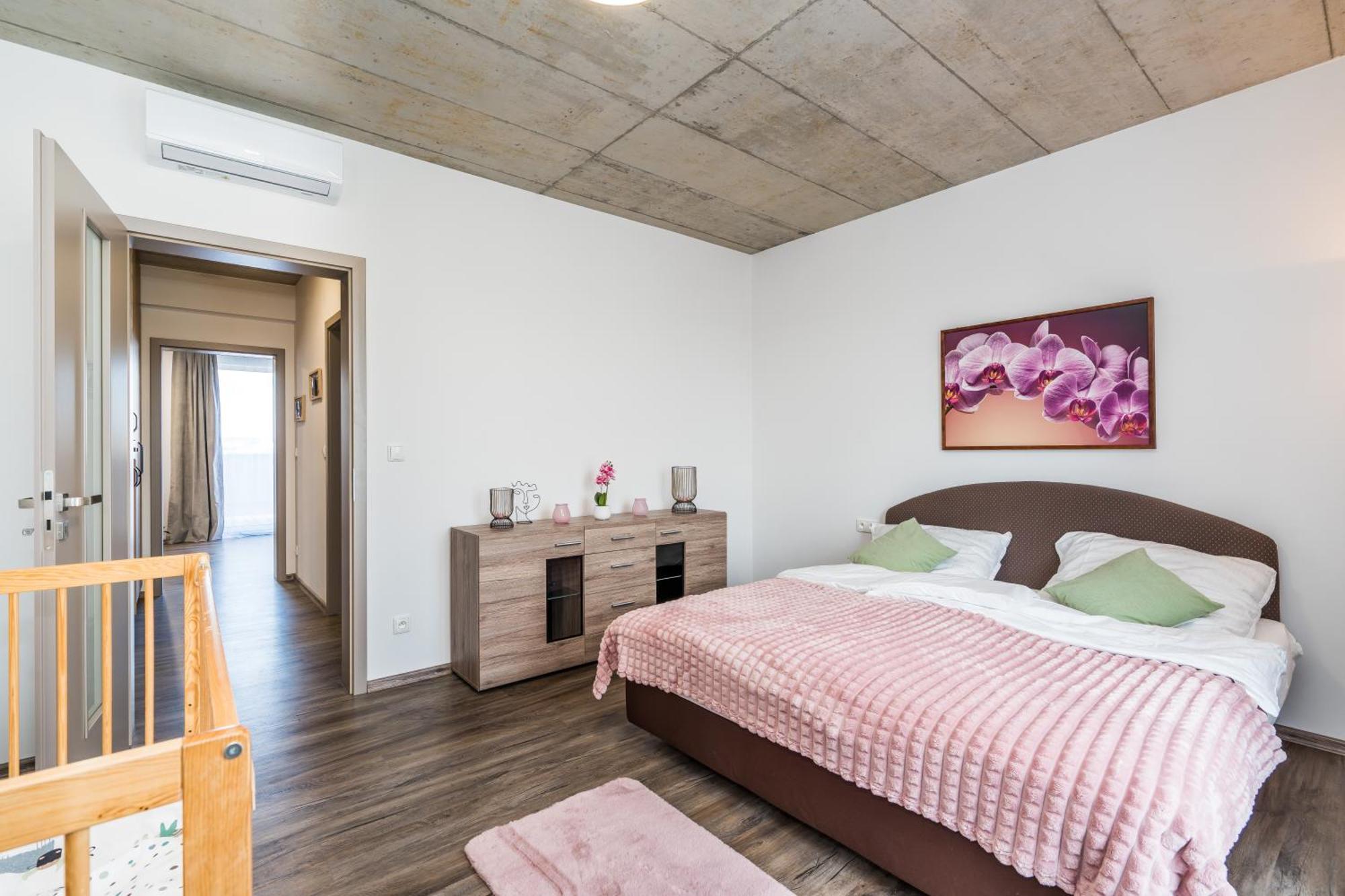 Perla Hradce 401 Apartment Hradec Kralove Luaran gambar